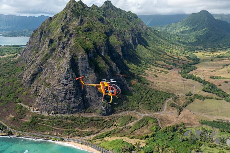Oahu: Magnum P.I. Doors-Off Helicopter Tour - Photography from an open Hughes 500D