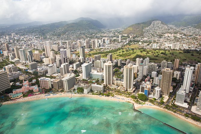 Oahu: Magnum PI Hughes 500 4-Passenger Doors-Off Helicopters - What the Magnum PI helicopter flight is really like
