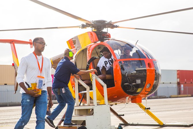 Oahu: Magnum PI Hughes 500 4-Passenger Doors-Off Helicopters - Waikiki and Diamond Head reveal Oahu’s familiar side