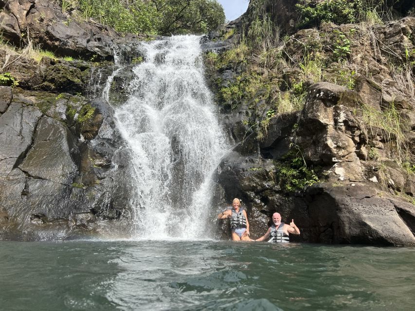 Oahu: Manoa Falls Hike and east side beach day - What the small group changes