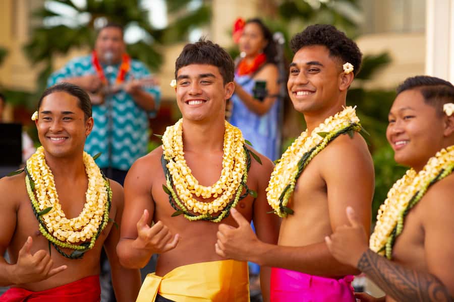 Oahu: Na Lei Aloha Luau in Waikiki with Optional Dinner - Key points to know before booking