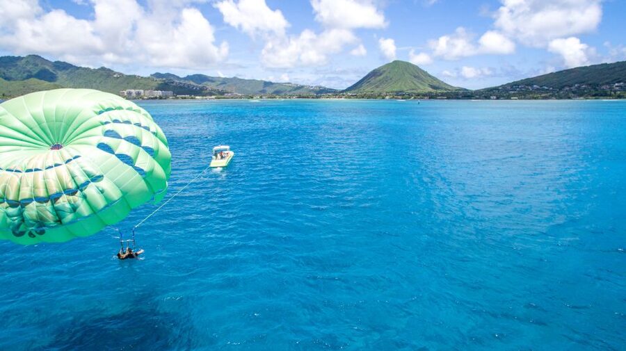 Oahu: Parasail on Maunalua Bay with Diamond Head Views - Getting above the bay on a 600-foot line
