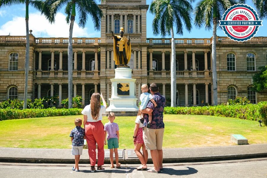 Oahu: Pearl Harbor, Arizona Memorial & Honolulu City Tour - Starting in Waikiki with a fixed pickup