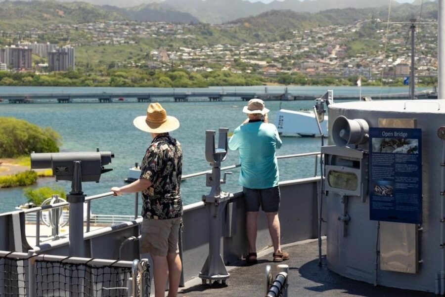 Oahu: Pearl Harbor Battleships Group Tour - Who should book this seven-hour tour