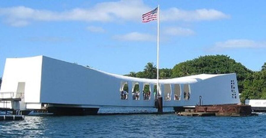 Oahu: Pearl Harbor Heroes Deluxe Experience - Starting at the Pearl Harbor Visitor Center