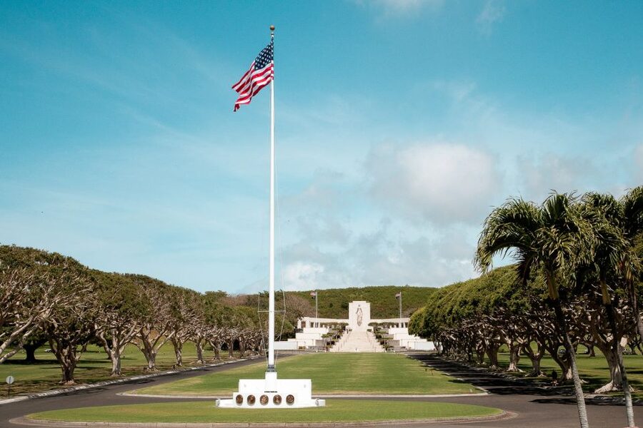 Oahu: Pearl Harbor, USS Arizona, and City Highlights Tour - Punchbowl and the Courts of the Missing