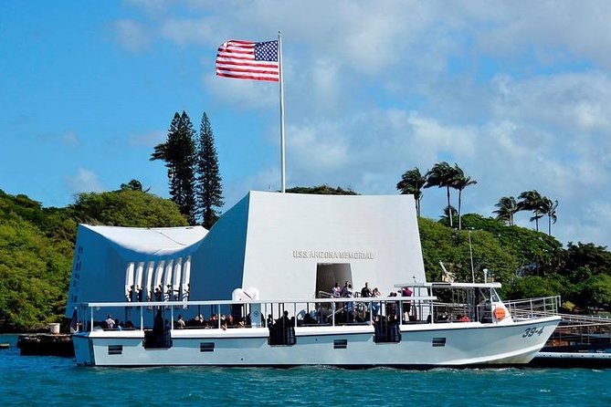 Oahu: Pearl Harbor USS Arizona Memorial & Battleship Missouri - Exploring the USS Missouri, the Mighty Mo