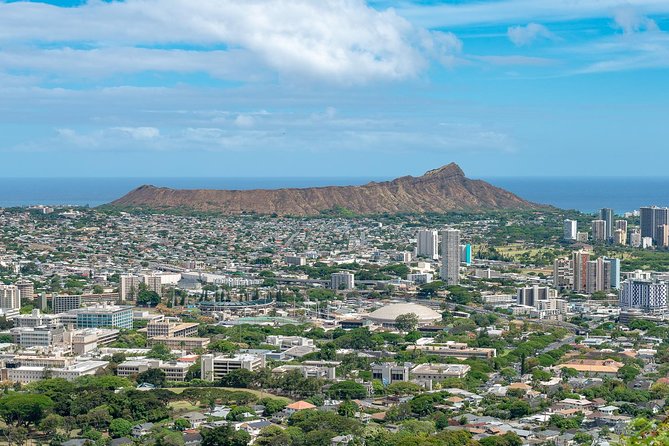 Oahu: Pearl Harbor USS Arizona Memorial Small Group Tour - Downtown Honolulu brings Hawaii’s royal past into the picture