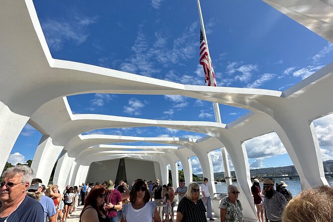 Oahu: Pearl Harbor USS Arizona Memorial Small Group Tour - The small-group van makes the logistics easier