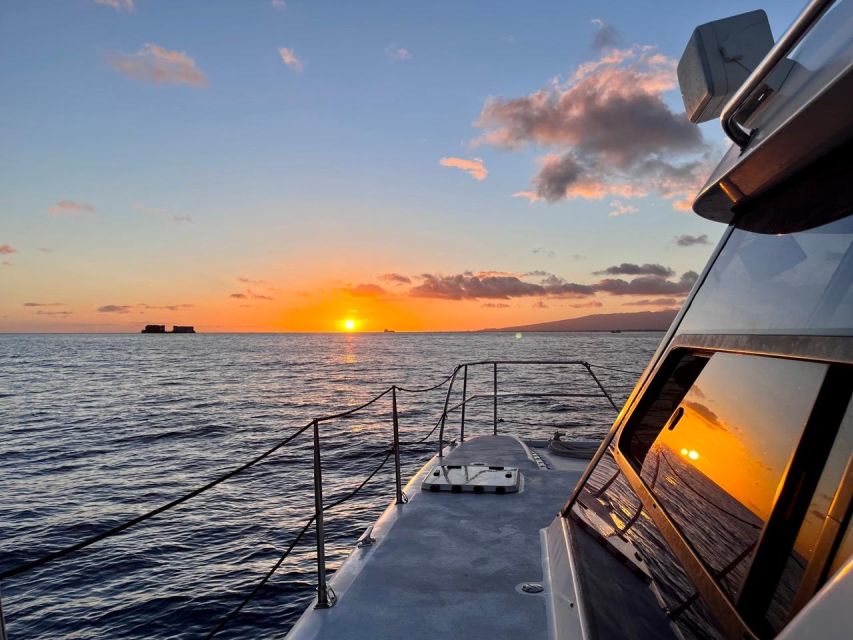 Oahu: Private Catamaran Sunset Cruise & Optional Snorkeling - Key points at a glance