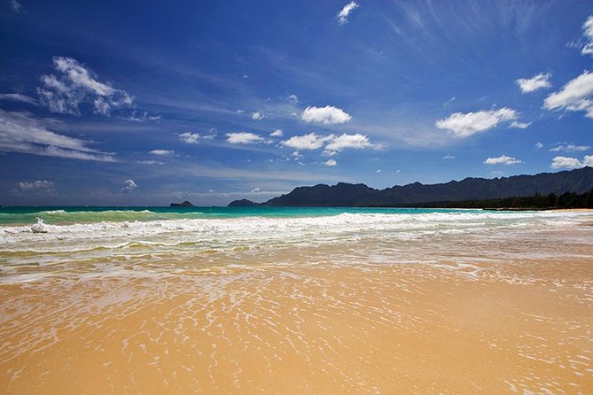 Oahu's Ultimate Tour: Dole, Turtle Snorkel, Pali Lookout & More - Macadamia samples and the North Shore drive