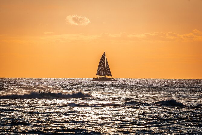 Oahu's Waikiki Coast: Moana’s Sunset Cocktail Sail - What the two-hour schedule feels like