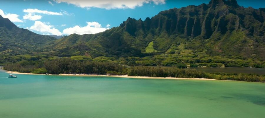 Oahu: Secret Island Beach Adventure and Water Activities - Kayaking and paddleboarding on the coast