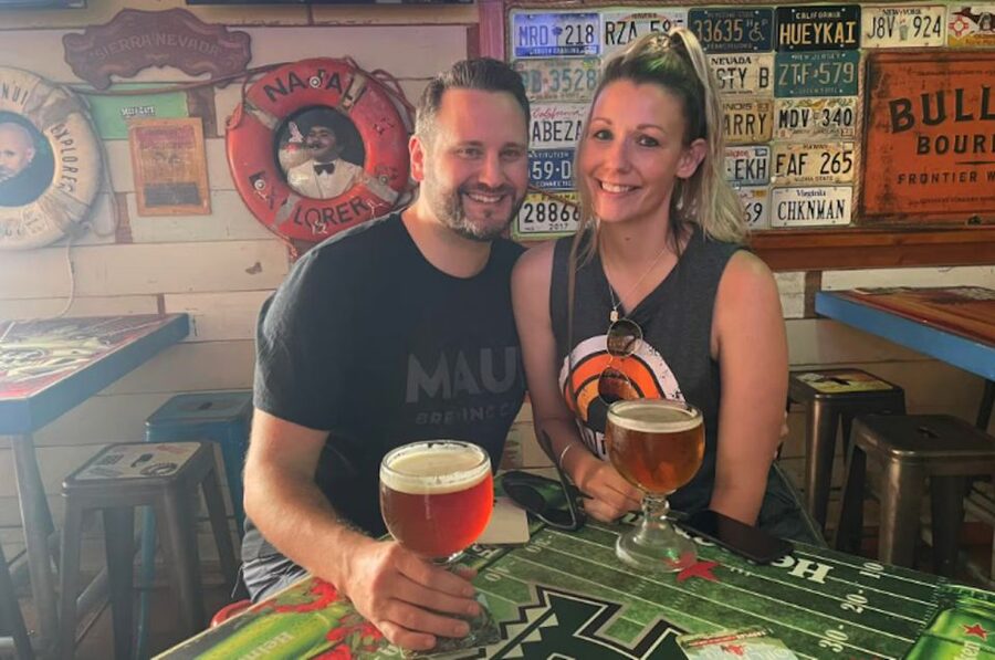 Oahu: Sips & Secrets of Hawaii Pub Crawl - Identification, weather, and timing