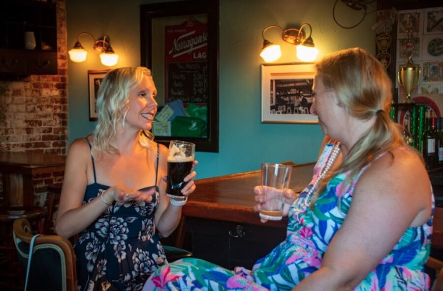 Oahu: Sips & Secrets of Hawaii Pub Crawl - Who will get the most from this crawl
