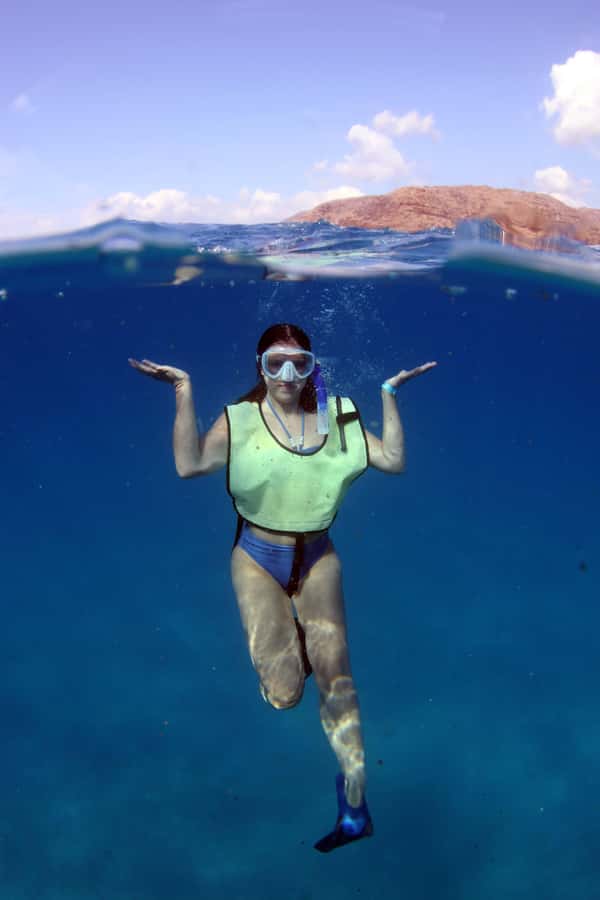 Oahu: Snorkeling & Dolphin Watch Cruise with Hawaiian Buffet - Boarding the 62-foot catamaran