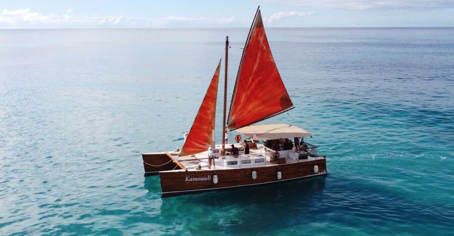 Oahu: Traditional Canoe Sunset Cruise with Dinner - Key points to know before booking