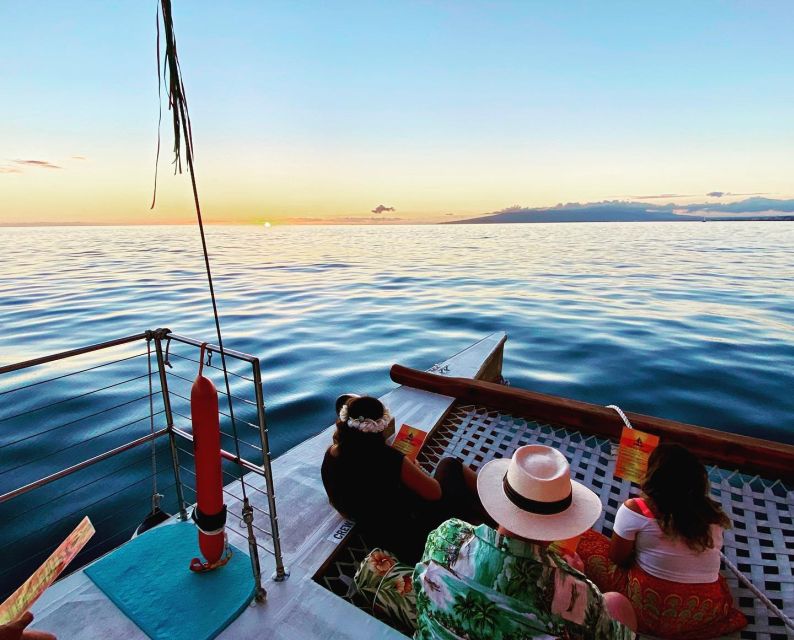 Oahu: Traditional Canoe Sunset Cruise with Dinner - Lei-making, hula, and time on the deck