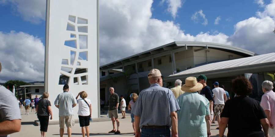 Oahu: USS Arizona Memorial Deluxe Tour - Starting at the Pearl Harbor Visitor Center