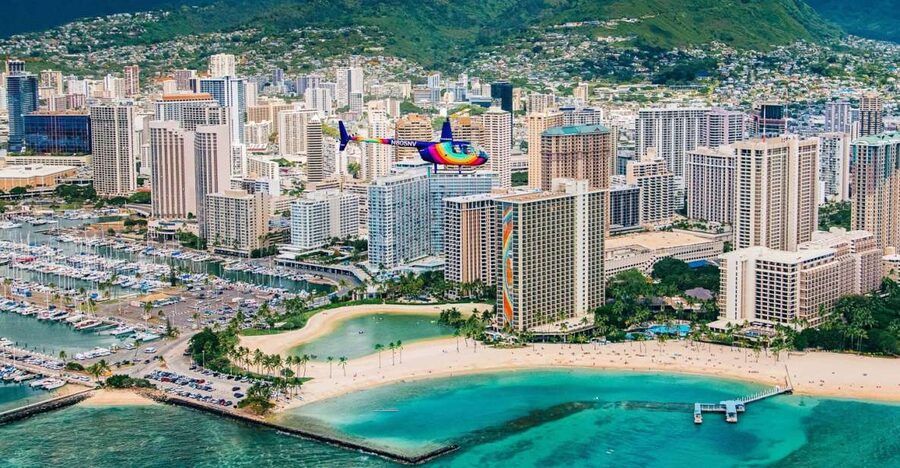 Oahu: Waikiki 20-Minute Doors On / Doors Off Helicopter Tour - Waikiki Beach from above