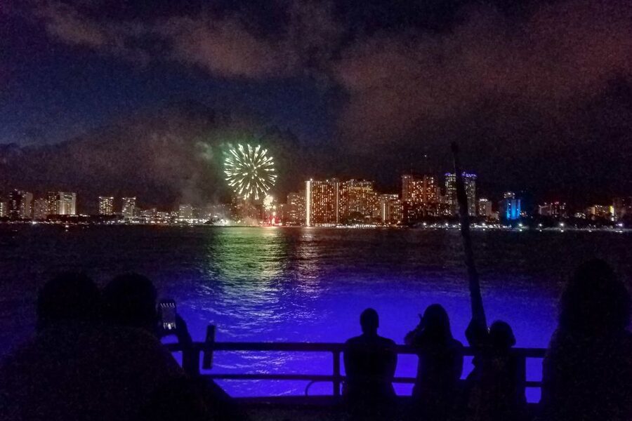 Oahu: Waikiki BYOB Friday Night Fireworks Cruise - Key points to know before booking