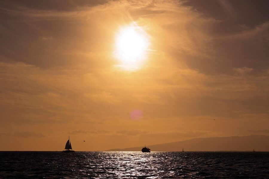 Oahu: Waikiki BYOB Sunset Cruise - Tuesday meditation and herbal tea