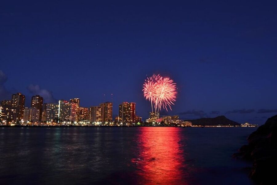 Oahu: Waikiki Friday Night Fireworks Catamaran (Wahine Koa) - Fireworks over Waikiki
