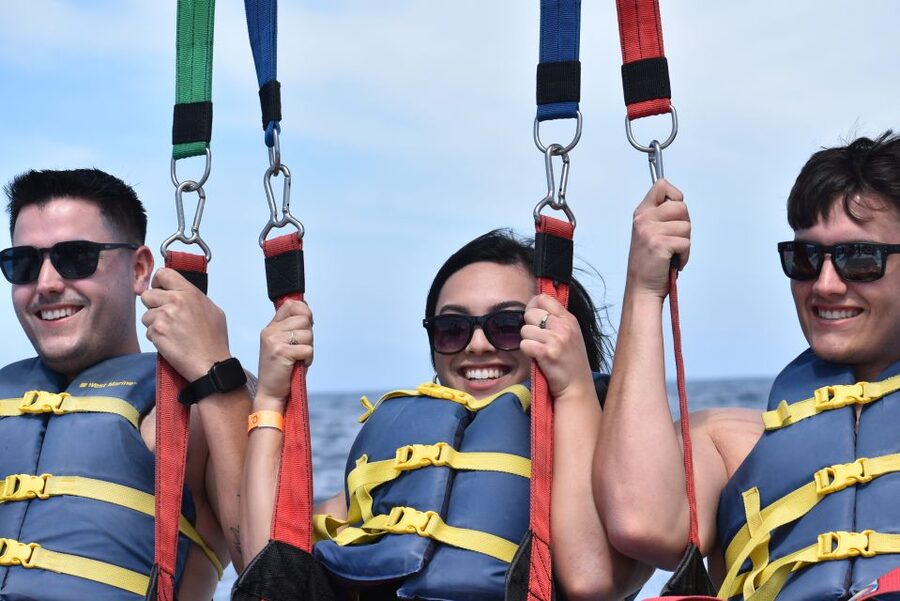 Oahu: Waikiki Parasailing - Safety for first-timers and nervous flyers