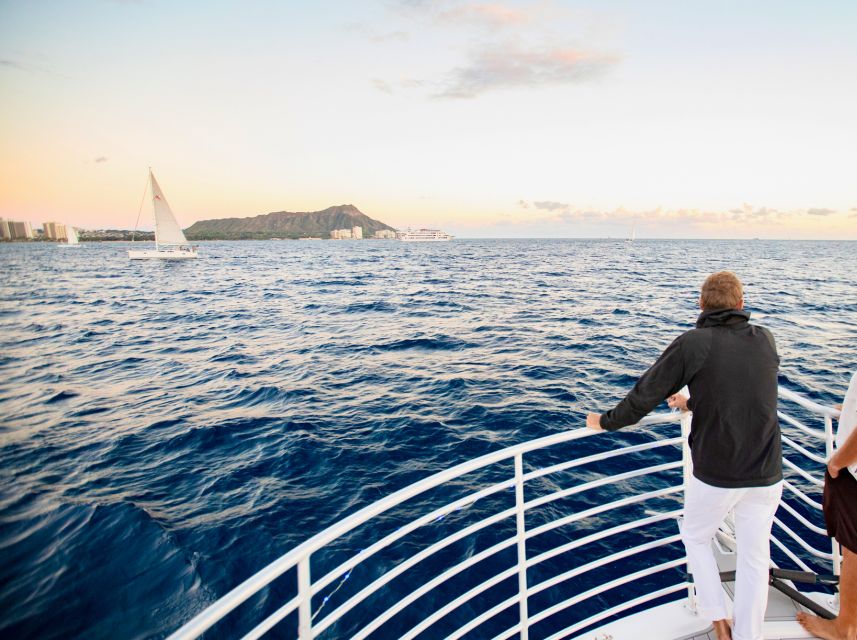 Oahu: Waikiki Whale Watching Tour-Donut and Coffee Included - When to schedule this Oahu whale watch