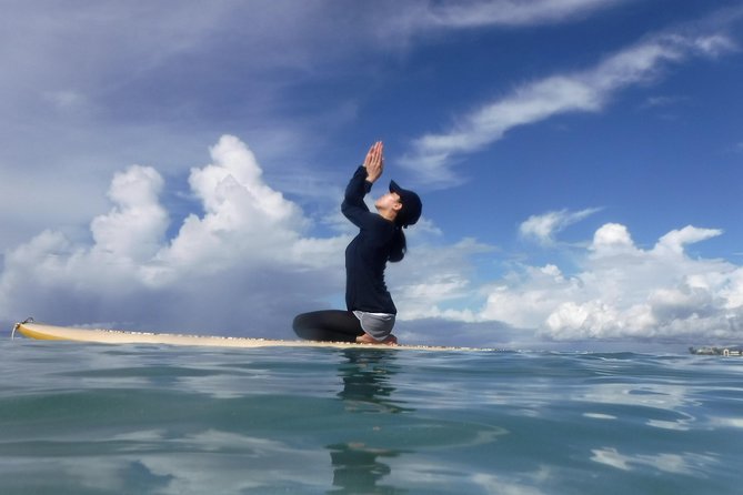 Paddleboard Yoga Class in Honolulu - What this Honolulu paddleboard yoga class is really like