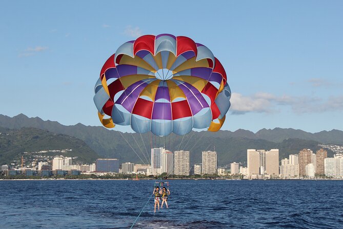 Parasailing Experience in Waikiki, HI - Flying above Waikiki Beach