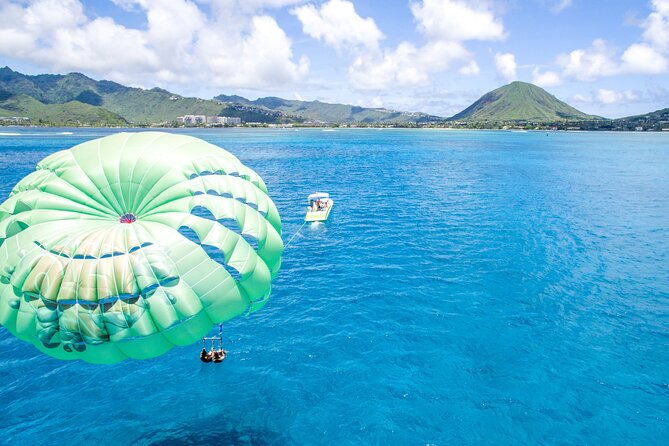 Parasailing on Maunalua Bay- Oahu's off Waikiki Playground - What the 6 to 8 minute flight feels like