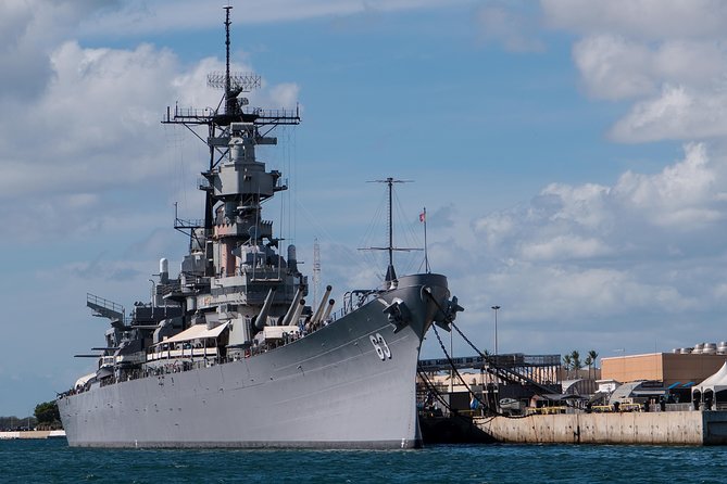 Passport to Pearl Harbor - USS Bowfin brings the war beneath the water