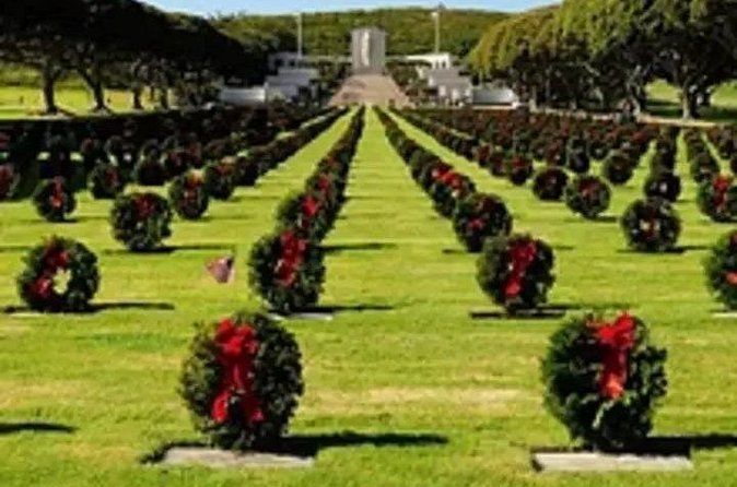 Pearl Harbor Arizona & Missouri tour from HNL Airport - What the guides add to a serious subject