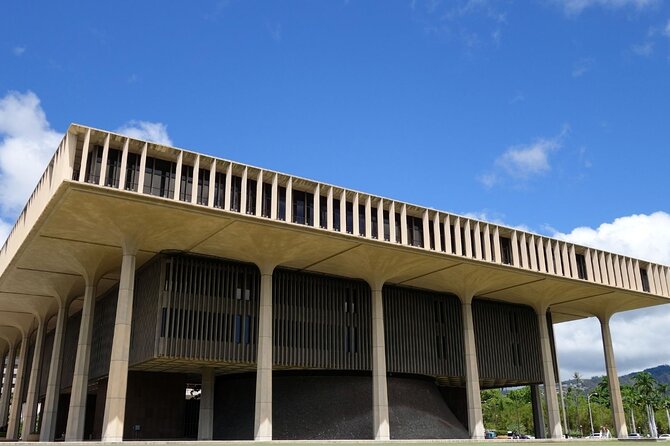Pearl Harbor [Early Access], USS Arizona & Historic Honolulu Tour - King Kamehameha, Queen Liliuokalani, and Aliiolani Hale
