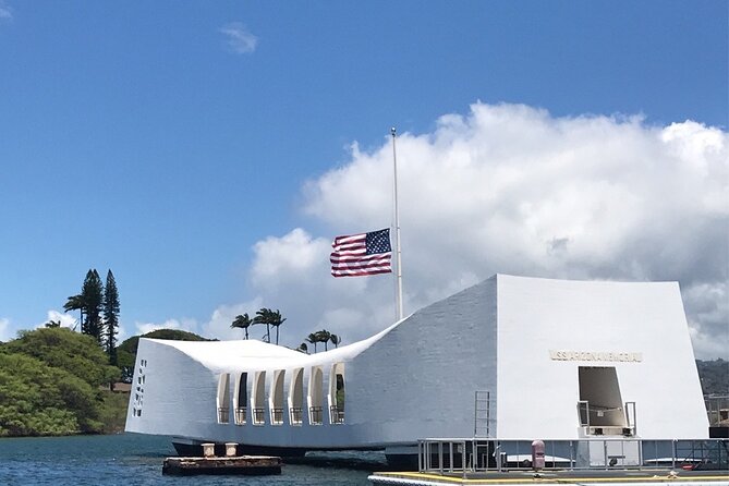 Pearl Harbor [Early Access], USS Arizona & Historic Honolulu Tour - The USS Arizona boat ride and what it means