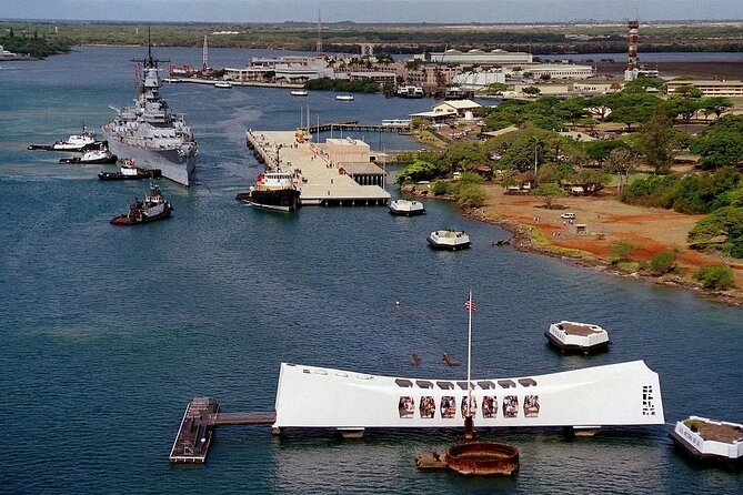 Pearl Harbor: USS Arizona Memorial & Battleship Missouri - Why this Pearl Harbor tour works well from Waikiki