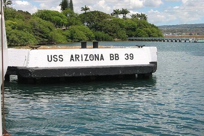Pearl Harbor: USS Arizona Memorial & Battleship Missouri - Boarding the Battleship Missouri on Ford Island