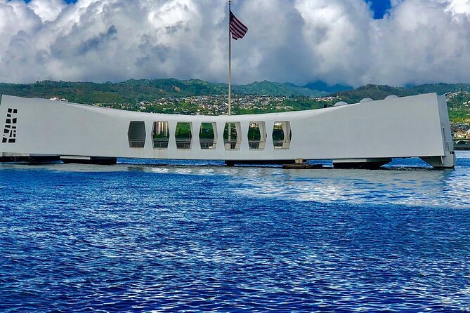 Pearl Harbor USS Arizona Memorial "Private" - What the private guide adds