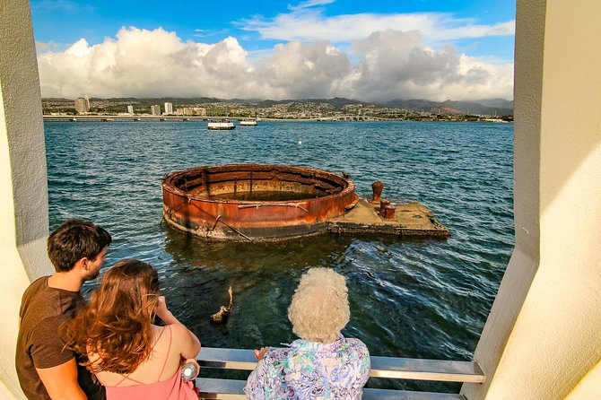 Pearl Harbor: USS Arizona Memorial & USS Missouri Battleship Tour from Waikiki - The guides can shape the whole day