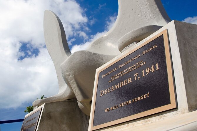 Pearl Harbor & USS Arizona Small-Group Tour [Early Access] - The 6:30 AM Waikiki pickup
