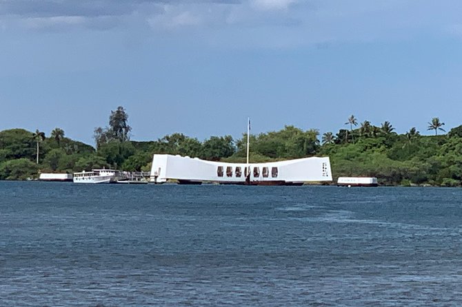 Pearl Harbor & USS Arizona Small-Group Tour [Early Access] - ʻIolani Palace, Queen Liliʻuokalani, and the Capitol