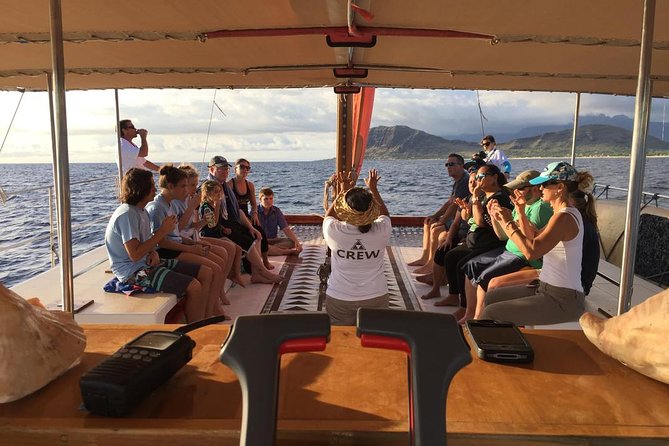 Polynesian Canoe Morning Sail - Sailing aboard Kamoauli, an all-wood Polynesian canoe