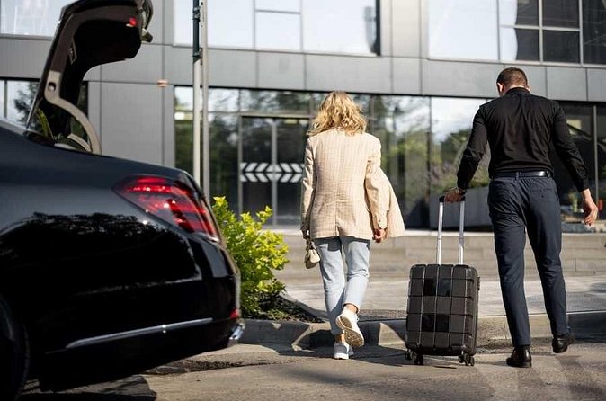 Private Arrival Transfer: Honolulu International Airport to Oahu Hotels or Cruise Terminal - Should you book SpeediShuttle?