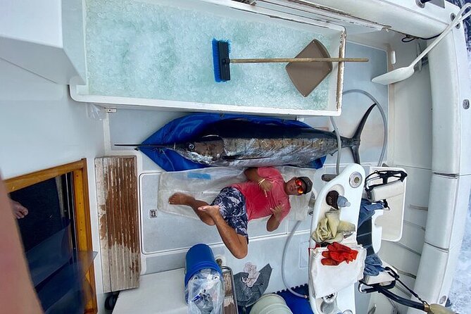Private Deep Sea Full-Day Fishing Charter in Hawaiian Waters - What the fishing day actually feels like