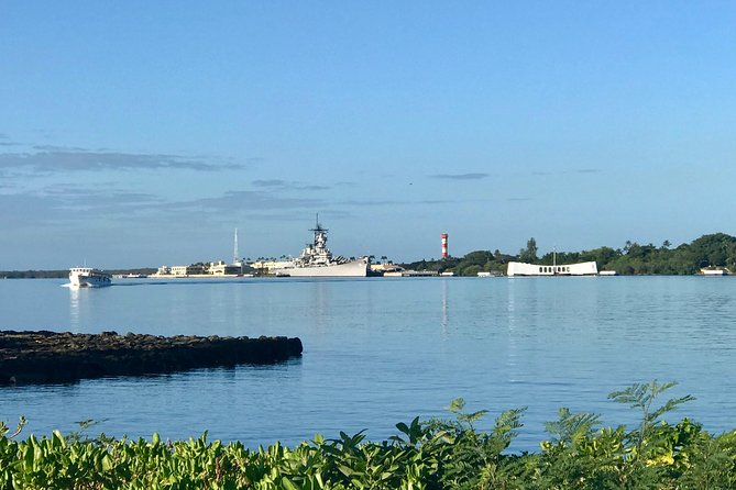 Private Oahu Pearl Harbor and Island Sightseeing Combination Tour - Beaches, Waikiki, and Optional Shopping