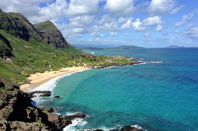 Private Oahu Van Tour - Nu‘uanu Pali, wind, and Oahu’s past