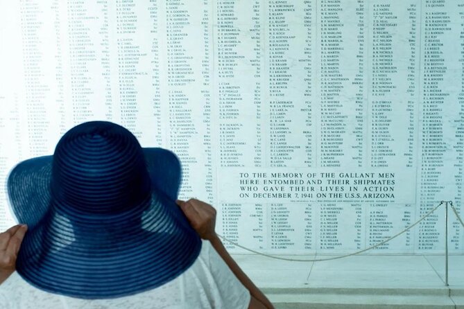 PRIVATE Pearl Harbor: Arizona Memorial, Missouri Ship & City Tour - Passing Iolani Palace and King Kamehameha