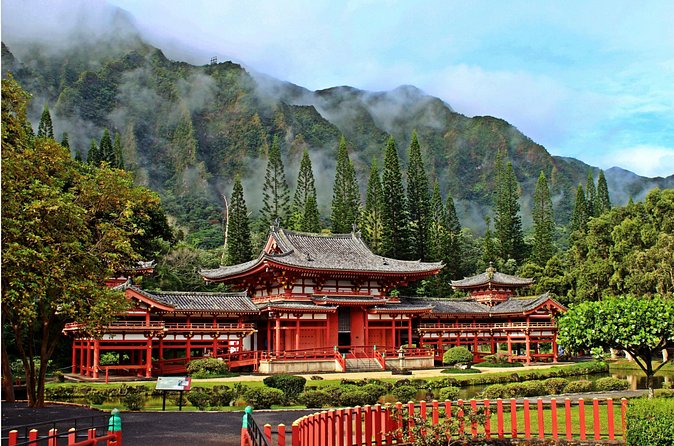 Private South Shore of Oahu Tour - Byodo-In Temple is the quiet center of the day