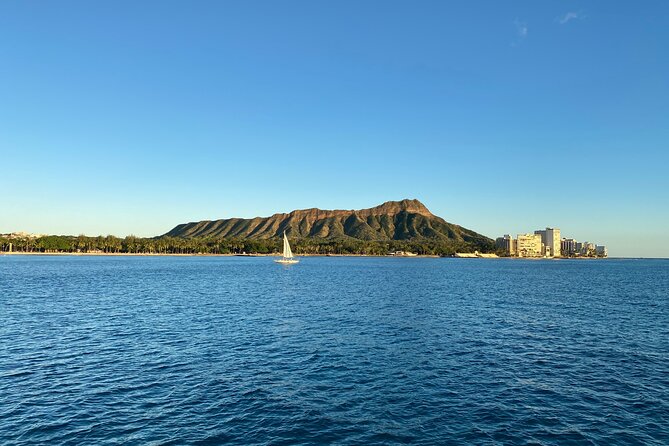 Private Sunset Catamaran Cruise in Waikiki - Sunset views with the boat to yourselves